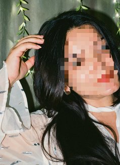 Priya Sharma - puta in Hyderabad Photo 3 of 4