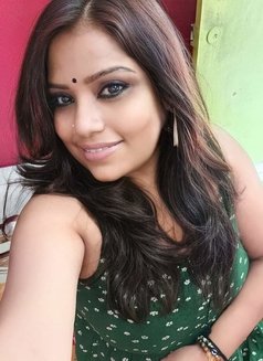 Priya Sharma - escort in Kolkata Photo 6 of 11