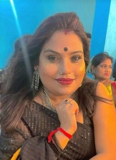 Priya Sharma - escort in Kolkata Photo 3 of 7