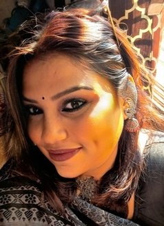 Priya Sharma - escort in Kolkata Photo 4 of 6