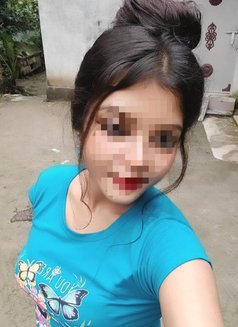 Priya Singh - puta in Chennai Photo 1 of 2
