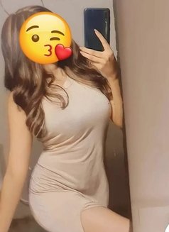 Priya Singh (Cam & Real Meet) - escort in New Delhi Photo 3 of 8