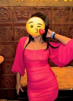 Priya Singh (incall & Outcall) - escort in New Delhi Photo 2 of 10