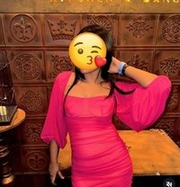 Priya Singh (Cam & Real Meet) - escort in New Delhi