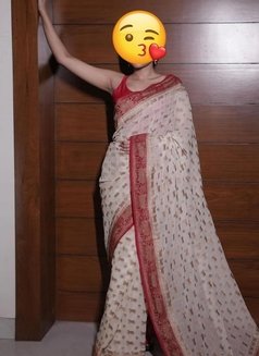 Priya Singh (Cam & Real Meet) - escort in New Delhi Photo 4 of 6