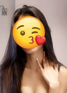 Priya Singh (Cam & Real Meet) - escort in Gurgaon Photo 1 of 5