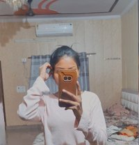 Priya Singh - puta in Patna