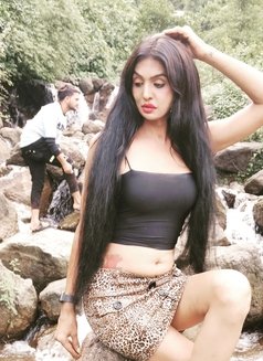 Priya Singh - Transsexual escort in Navi Mumbai Photo 1 of 2