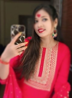 Priya Singh (Real Meet and Cam Show) - escort in Navi Mumbai Photo 1 of 2