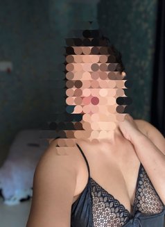 Priya South Indian Malayali Girl Now - escort in Kuwait Photo 2 of 2