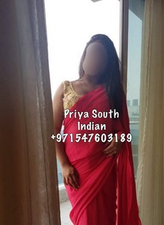 Priya Tamil South Indian Young Escort - puta in Dubai Photo 3 of 4
