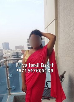 Priya Tamil South Indian Young Escort - puta in Dubai Photo 4 of 4