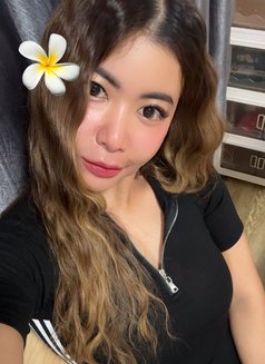 Priya - escort in Muscat Photo 10 of 15