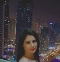 Priya Verma Slim - puta in Johor Bahru