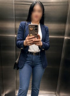 Priya Webcam and Real Meet 🤍9 - escort in Hyderabad Photo 3 of 4