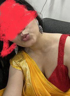 Priya Your Fantasy Queen - puta in Pune Photo 1 of 4