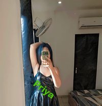 priya000 - puta in Noida