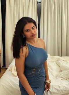 Priyanka Call Girl Sarvice Available - escort in Lucknow Photo 3 of 4