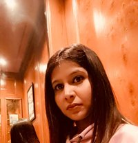 Priyanka cam show and real meet - escort in Hyderabad