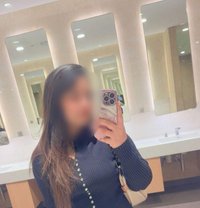 Priyanka cam show and real meet - puta in Hyderabad