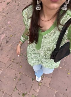 Priyanka cam show and real meet - puta in Hyderabad Photo 3 of 3