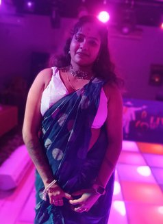 BEST TAMIL CELEBRITY AND GIRLS - escort in Chennai Photo 1 of 3