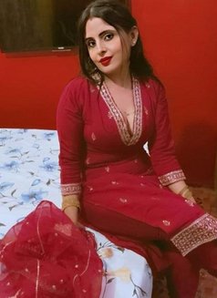 Priyanka Escort Service - escort in Mumbai Photo 2 of 6