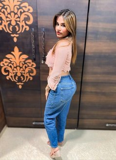 Priyanka Escorts - puta in Agra Photo 2 of 4