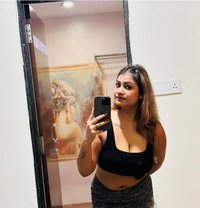 Priyanka Escorts Service and Call Girls - puta in Indore