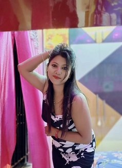 Priyanka Escorts Service and Call Girls - escort in Thane Photo 3 of 3