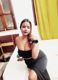 Priyanka - escort in Kolkata Photo 7 of 8