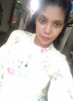 Priyanka in & Out Call video call availa - escort in Chennai Photo 1 of 11