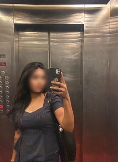 Priyanka - escort in Mumbai Photo 5 of 6