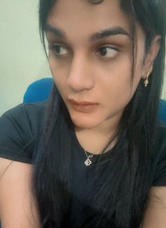 Priyanka - puta in Hyderabad Photo 2 of 3