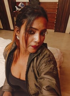 Priyanka - escort in Kolkata Photo 6 of 8