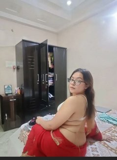 Priyanka - puta in Kuala Lumpur Photo 3 of 4