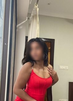 Priyanka - escort in Mumbai Photo 3 of 3