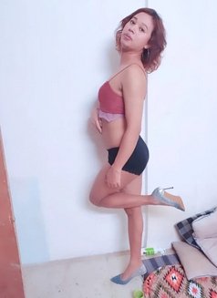 Priyanka - Transsexual escort in Bangalore Photo 2 of 6