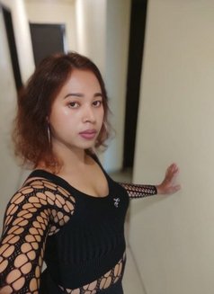 Priyanka - Transsexual escort in Bangalore Photo 3 of 6