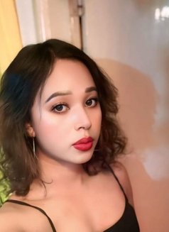 Priyanka - Transsexual escort in Bangalore Photo 5 of 6