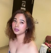 Priyanka - Transsexual escort in Bangalore Photo 6 of 7
