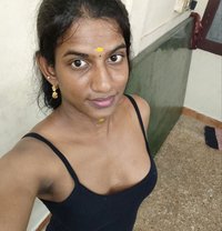 Priyanka - Intérprete transexual de adultos in Chennai