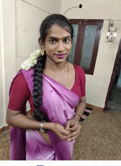 Priyanka - Transsexual adult performer in Chennai Photo 2 of 3