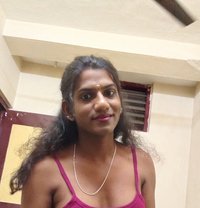 Priyanka - Intérprete transexual de adultos in Chennai