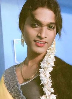 Priyanka - Transsexual escort in Chennai Photo 2 of 3
