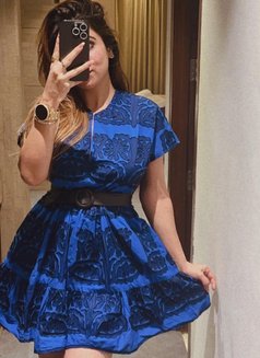 Priyanka Indian Model - puta in Abu Dhabi Photo 4 of 7