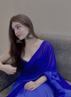 Priyanka Indian Model - escort in Dubai Photo 4 of 6