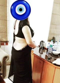 Priyanka Kaur Verified - escort in Noida Photo 3 of 5
