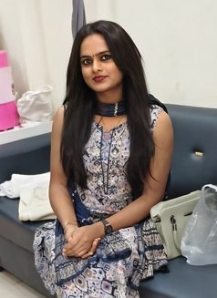 Priyanka 12 - Transsexual escort in Pune Photo 8 of 12