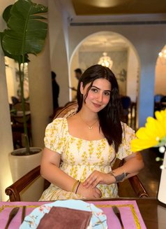 Priyanka Real Escort - puta in Vijayawada Photo 2 of 4